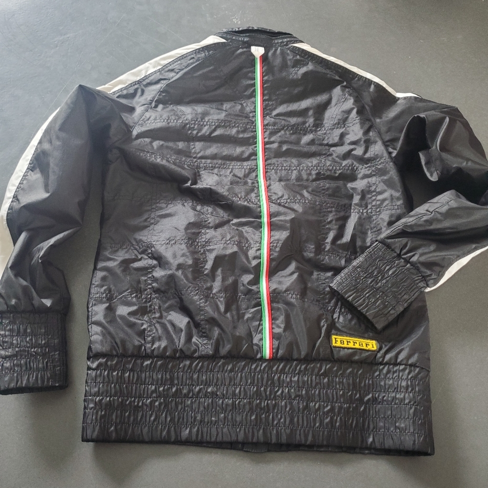 Womans puma FERRARI zip up